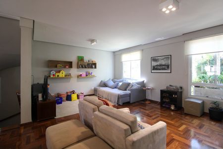 Sala superior de casa à venda com 4 quartos, 252m² em Morumbi, São Paulo