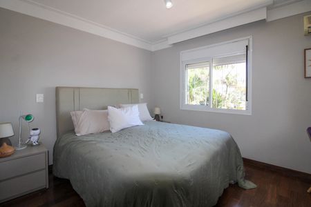 Casa à venda com 252m², 4 quartos e 3 vagasSuíte 3