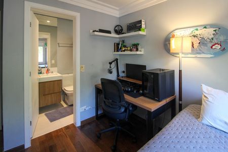Casa à venda com 252m², 4 quartos e 3 vagasSuíte 1