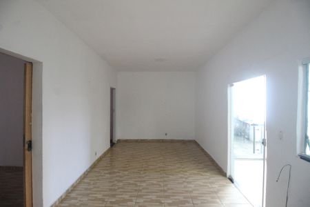 Sala de casa para alugar com 2 quartos, 65m² em Juriti, Nova Iguaçu