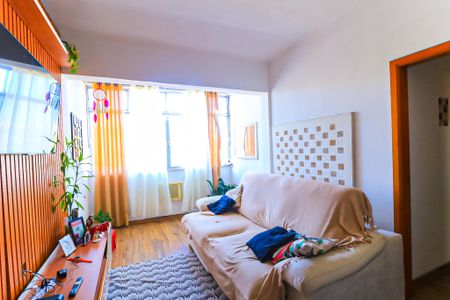 Apartamento à venda com 88m², 3 quartos e 1 vaga Apartamento à venda com 88m², 3 quartos e 1 vagaSala