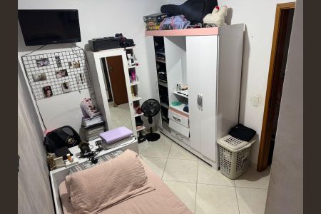Casa de condomínio à venda com 62m², 3 quartos e 1 vagaQuarto