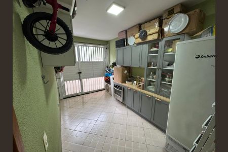 Casa de condomínio à venda com 62m², 3 quartos e 1 vagaÁrea de Serviço