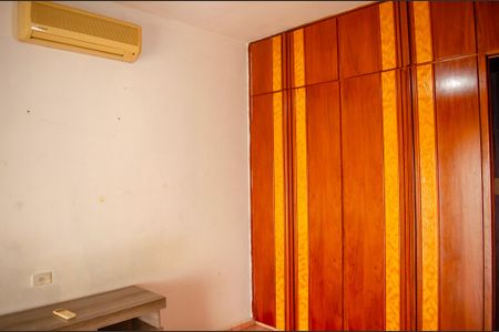Casa para alugar com 457m², 6 quartos e 5 vagas