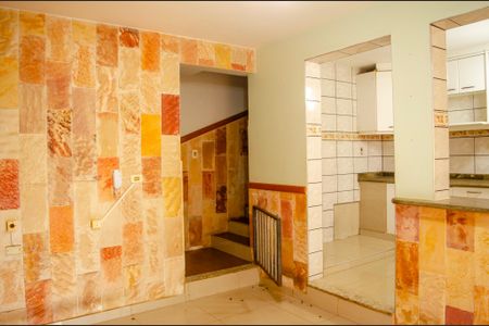 Casa para alugar com 457m², 6 quartos e 5 vagas