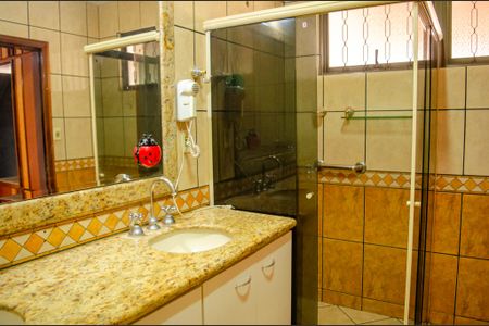 Casa para alugar com 457m², 6 quartos e 5 vagas