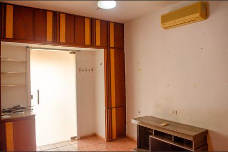 Casa para alugar com 457m², 6 quartos e 5 vagas