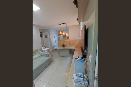 Apartamento à venda com 2 quartos, 45m² em Camargos, Belo Horizonte