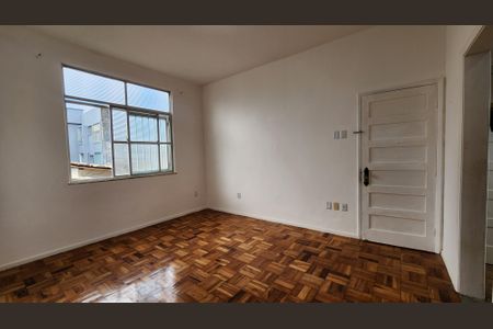 Sala  de apartamento para alugar com 2 quartos, 55m² em Barbalho, Salvador