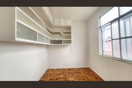 Quarto 2 de apartamento para alugar com 2 quartos, 55m² em Barbalho, Salvador
