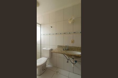 Casa à venda com 110m², 2 quartos e 1 vaga Casa à venda com 110m², 2 quartos e 1 vagaBanheiro