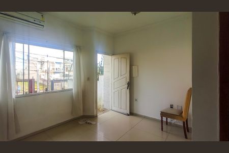 Casa à venda com 110m², 2 quartos e 1 vaga Casa à venda com 110m², 2 quartos e 1 vagaSala
