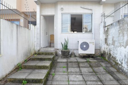 Casa à venda com 110m², 2 quartos e 1 vaga Casa à venda com 110m², 2 quartos e 1 vagaGaragem