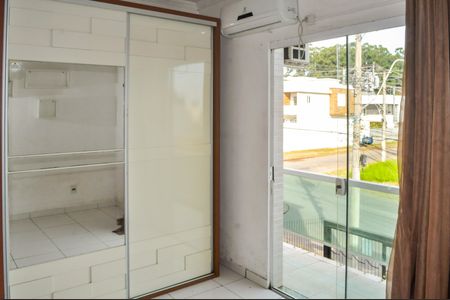 Casa à venda com 110m², 2 quartos e 1 vaga Casa à venda com 110m², 2 quartos e 1 vagaSuite