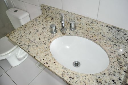 Casa à venda com 110m², 2 quartos e 1 vaga Casa à venda com 110m², 2 quartos e 1 vagaBanheiro suite