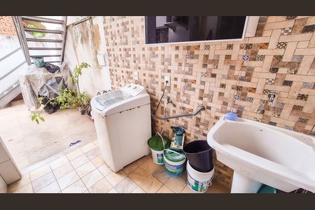 Casa para alugar com 600m², 5 quartos e 1 vagaÁrea de Serviço