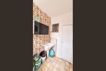 Casa para alugar com 600m², 5 quartos e 1 vagaÁrea de Serviço