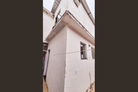 Casa para alugar com 600m², 5 quartos e 1 vagaLateral da Casa 