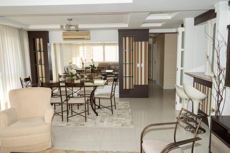 Apartamento para alugar com 3 quartos, 136m² em Petrópolis, Porto Alegre