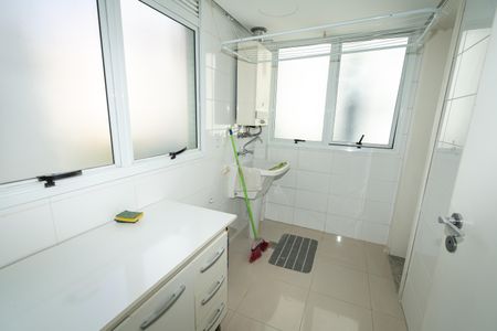 Apartamento para alugar com 136m², 3 quartos e 2 vagasÁrea de serviço