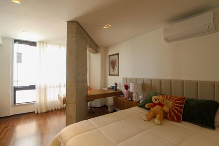 Apartamento à venda com 248m², 3 quartos e 4 vagas Apartamento à venda com 248m², 3 quartos e 4 vagasSuíte 3