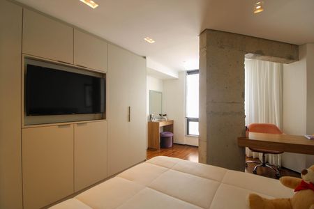 Apartamento à venda com 248m², 3 quartos e 4 vagas Apartamento à venda com 248m², 3 quartos e 4 vagasSuíte 3