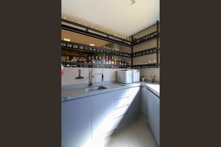 Apartamento à venda com 248m², 3 quartos e 4 vagas Apartamento à venda com 248m², 3 quartos e 4 vagasChurrasqueira