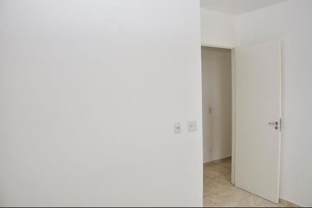 Apartamento para alugar com 46m², 2 quartos e sem vaga Apartamento para alugar com 46m², 2 quartos e sem vagaDetalhe - Quarto 01