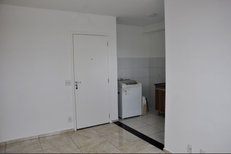 Apartamento para alugar com 46m², 2 quartos e sem vaga Apartamento para alugar com 46m², 2 quartos e sem vagaDetalhe - Sala