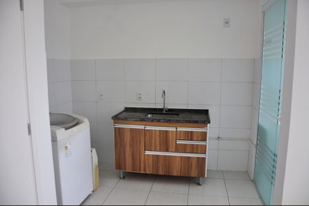 Apartamento para alugar com 46m², 2 quartos e sem vaga Apartamento para alugar com 46m², 2 quartos e sem vagaDetalhe - Cozinha Americana