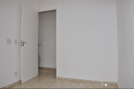Apartamento para alugar com 46m², 2 quartos e sem vaga Apartamento para alugar com 46m², 2 quartos e sem vagaDetalhe - Quarto 02