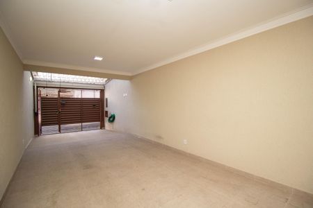 Casa para alugar com 116m², 3 quartos e 2 vagas Casa para alugar com 116m², 3 quartos e 2 vagasGaragem
