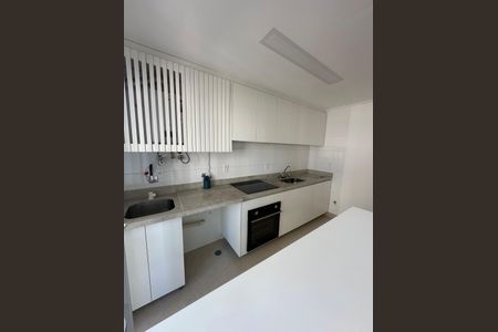 Apartamento para alugar com 65m², 2 quartos e 2 vagasCozinha