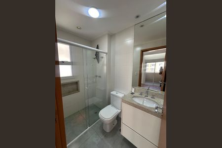 Apartamento para alugar com 65m², 2 quartos e 2 vagasBanheiro