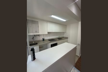 Apartamento para alugar com 65m², 2 quartos e 2 vagasCozinha