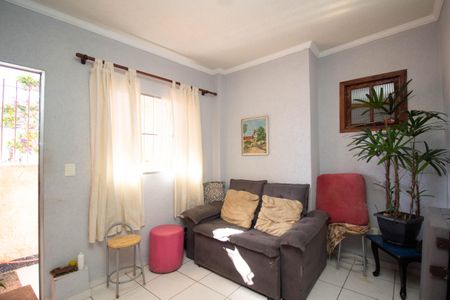 Sala de casa para alugar com 2 quartos, 54m² em Vila Duarte, São Paulo