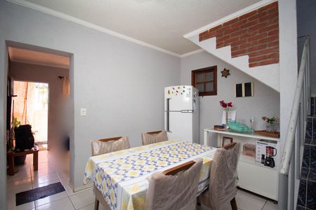 Casa para alugar com 54m², 2 quartos e sem vaga Casa para alugar com 54m², 2 quartos e sem vagaSala de Jantar