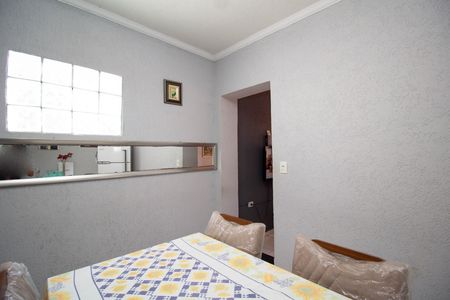 Casa para alugar com 54m², 2 quartos e sem vaga Casa para alugar com 54m², 2 quartos e sem vagaSala de Jantar