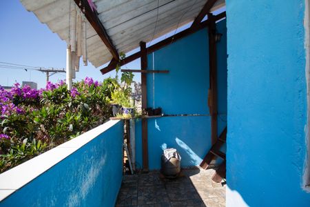 Casa para alugar com 54m², 2 quartos e sem vaga Casa para alugar com 54m², 2 quartos e sem vagaVaranda