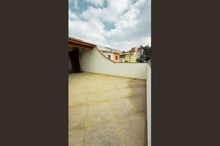 Casa à venda com 125m², 3 quartos e 2 vagas Casa à venda com 125m², 3 quartos e 2 vagasVaranda