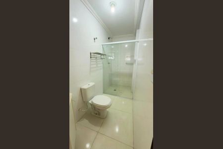 Casa à venda com 125m², 3 quartos e 2 vagas Casa à venda com 125m², 3 quartos e 2 vagasBanheiro