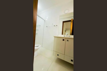Casa à venda com 125m², 3 quartos e 2 vagas Casa à venda com 125m², 3 quartos e 2 vagasBanheiro