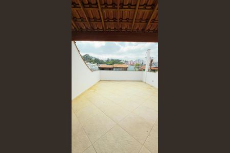 Casa à venda com 125m², 3 quartos e 2 vagas Casa à venda com 125m², 3 quartos e 2 vagasVaranda