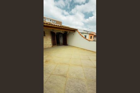 Casa à venda com 125m², 3 quartos e 2 vagas Casa à venda com 125m², 3 quartos e 2 vagasVaranda