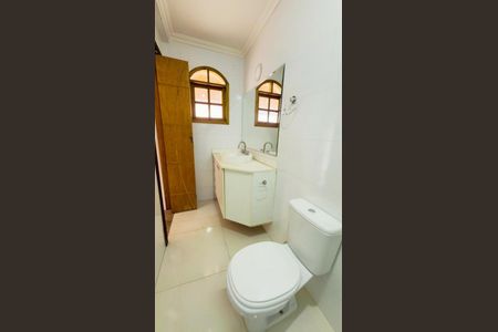 Casa à venda com 125m², 3 quartos e 2 vagas Casa à venda com 125m², 3 quartos e 2 vagasBanheiro