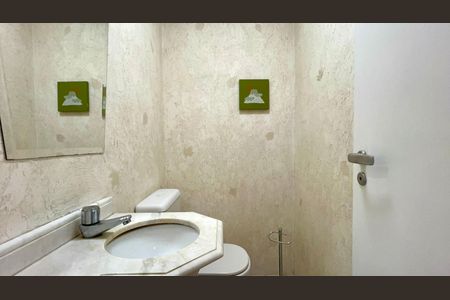 Apartamento para alugar com 165m², 4 quartos e 2 vagas Apartamento para alugar com 165m², 4 quartos e 2 vagasLavabo