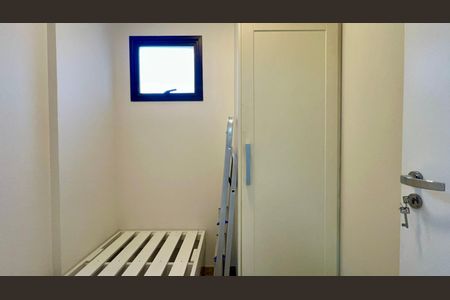 Apartamento para alugar com 165m², 4 quartos e 2 vagas Apartamento para alugar com 165m², 4 quartos e 2 vagasQuarto de Serviço