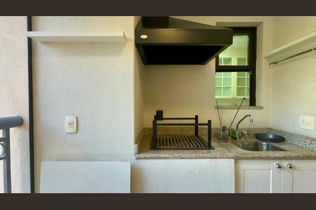 Apartamento para alugar com 165m², 4 quartos e 2 vagas Apartamento para alugar com 165m², 4 quartos e 2 vagasChurrasqueira