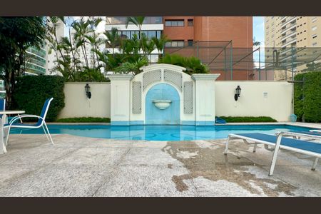 Apartamento para alugar com 165m², 4 quartos e 2 vagas Apartamento para alugar com 165m², 4 quartos e 2 vagasPiscina