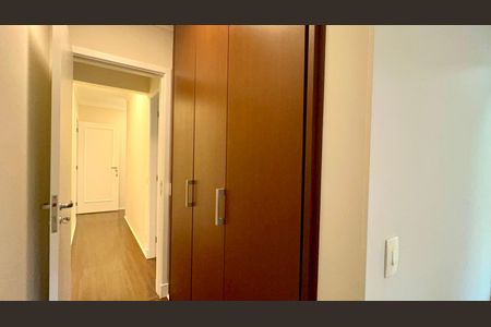 Apartamento para alugar com 165m², 4 quartos e 2 vagas Apartamento para alugar com 165m², 4 quartos e 2 vagasSuíte 1